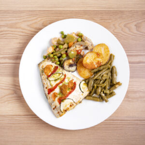 Bacalao al horno con guarnición